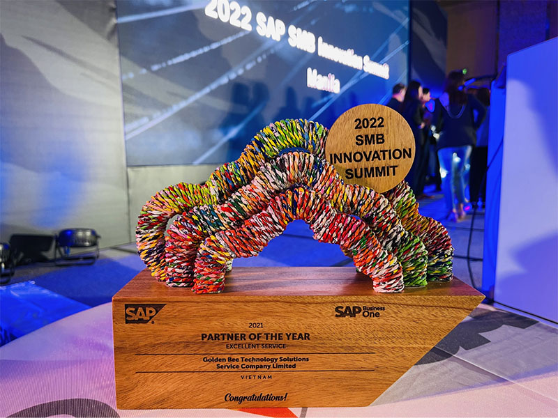 Cận cảnh giải thưởng Partner of the Year 2021 danh giá từ SAP